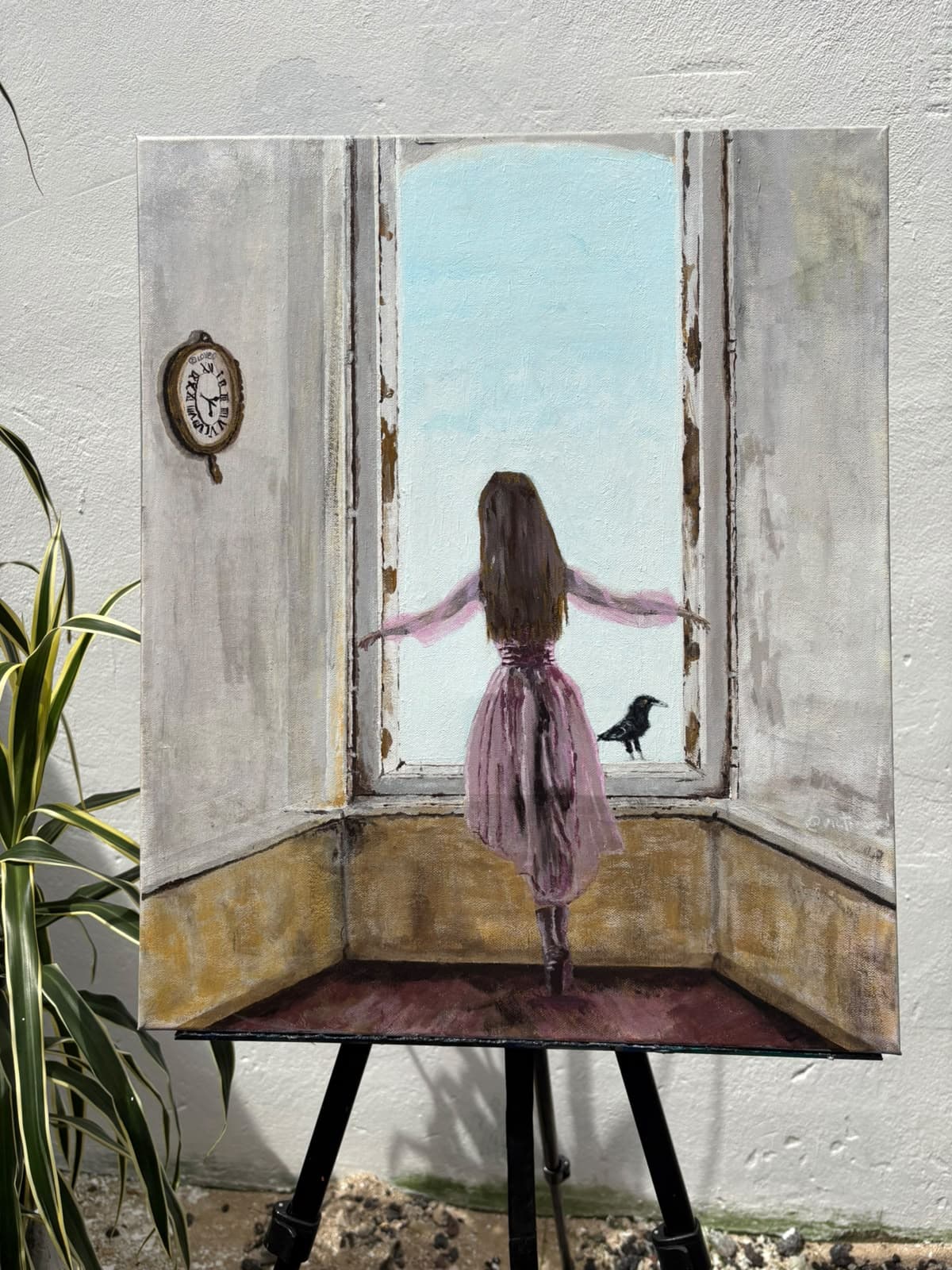 Figura frente a una ventana, obra LOVEO